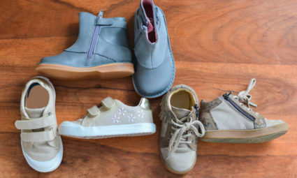 Schoenen kopen met je kleine, waar moet je rekening mee houden?