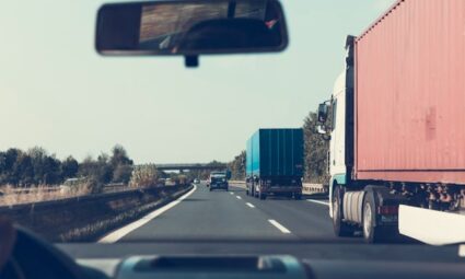 Truckin' ladies_ het stijgende aantal #powervrouwen in de vrachtwagen - Ho...eOfLou