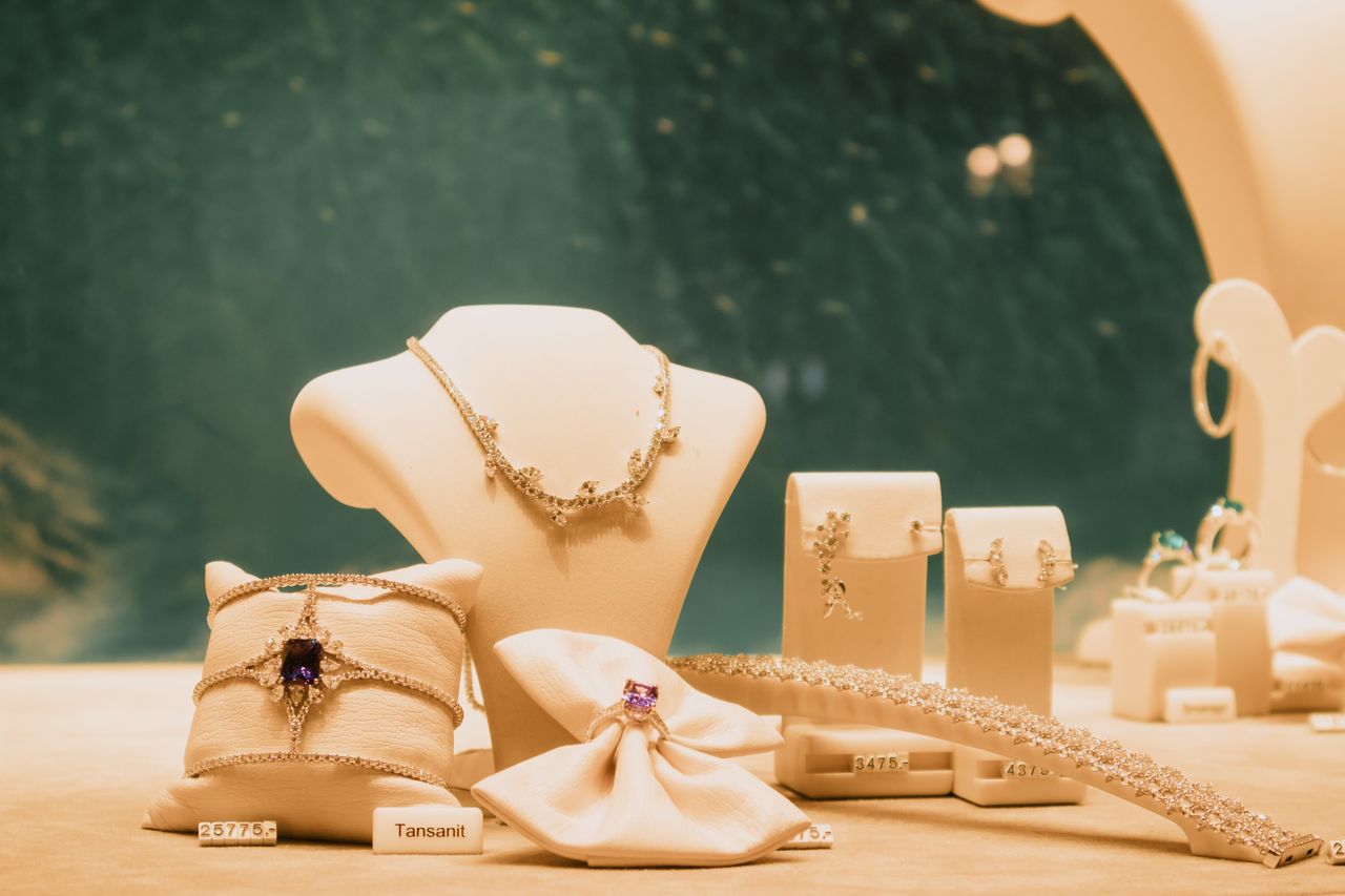 Sieraden combineren zo creëer je een mooie look